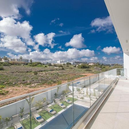 Olivine 3 Bedroom Villas โปรทาราส ภายนอก รูปภาพ