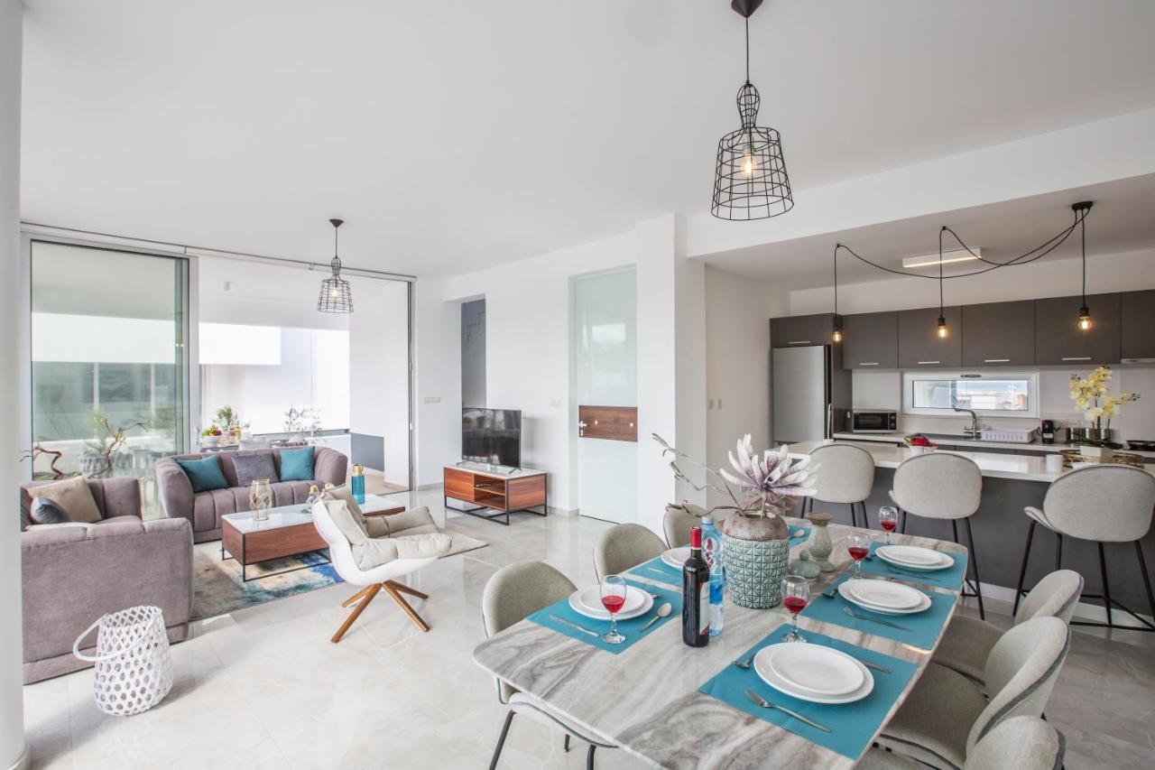 Olivine 3 Bedroom Villas โปรทาราส ภายนอก รูปภาพ