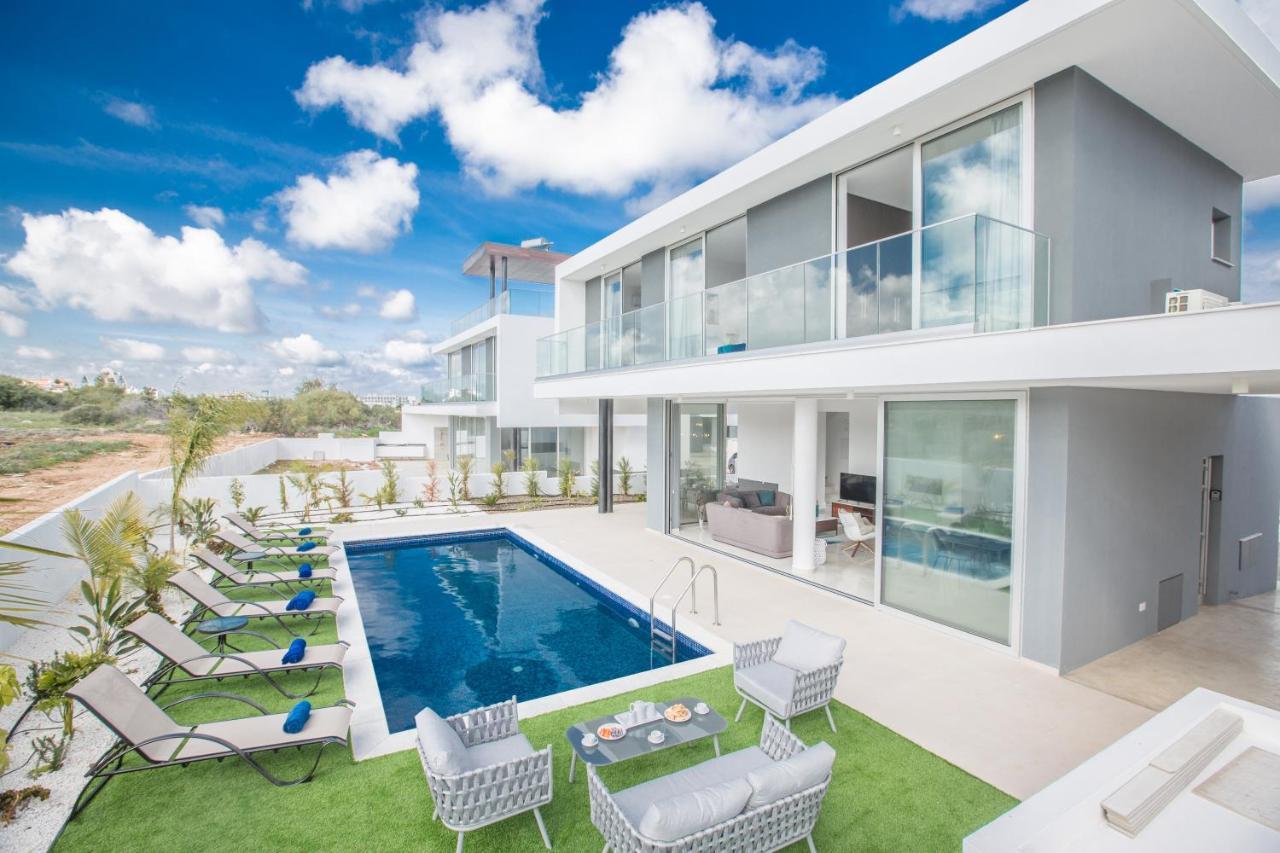 Olivine 3 Bedroom Villas โปรทาราส ภายนอก รูปภาพ