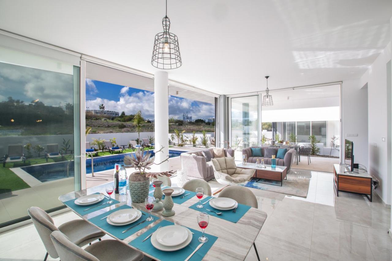 Olivine 3 Bedroom Villas โปรทาราส ภายนอก รูปภาพ