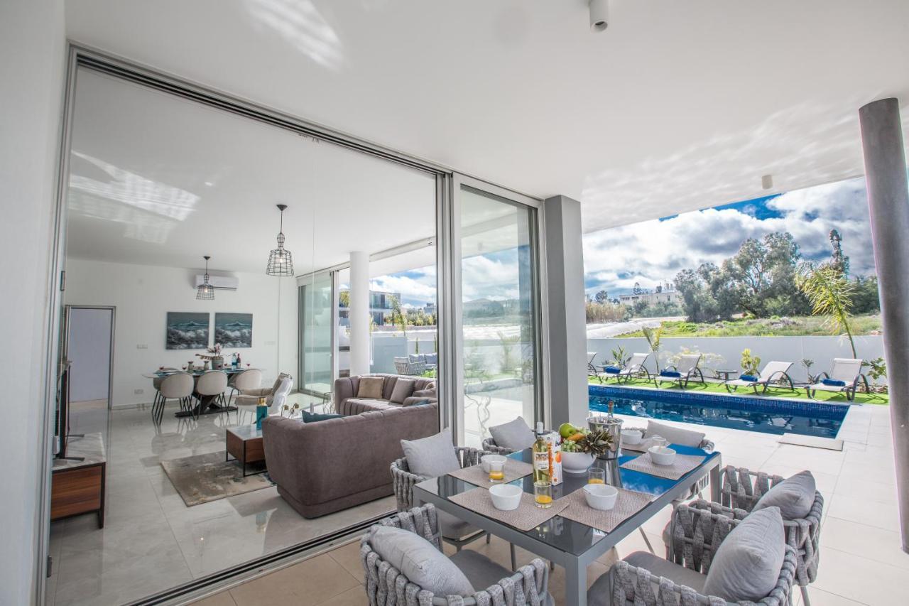Olivine 3 Bedroom Villas โปรทาราส ภายนอก รูปภาพ