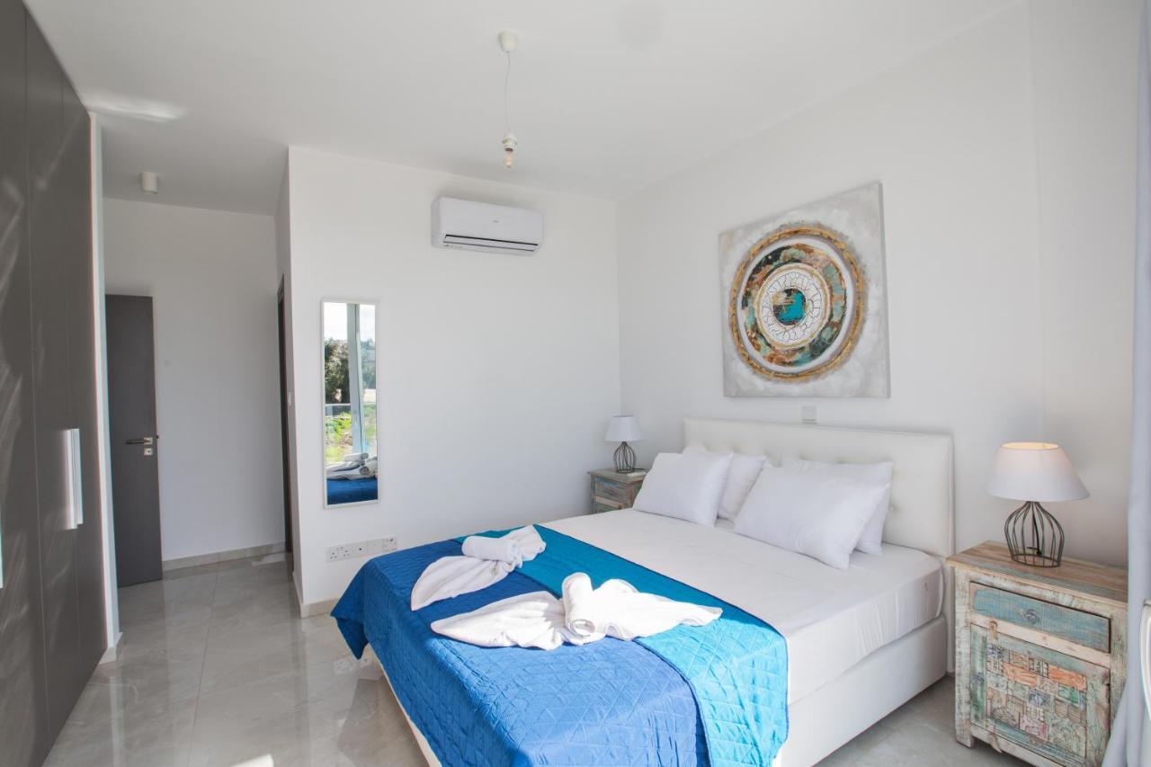 Olivine 3 Bedroom Villas โปรทาราส ภายนอก รูปภาพ