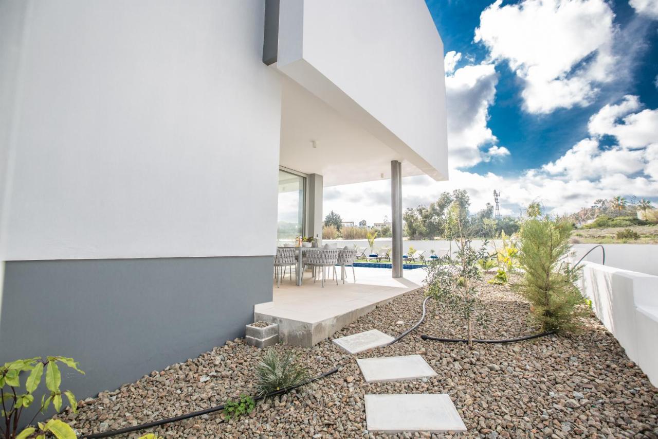 Olivine 3 Bedroom Villas โปรทาราส ภายนอก รูปภาพ